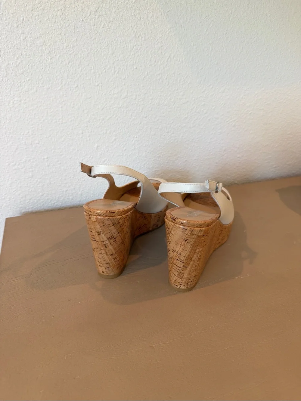 Stuart Weitzman White Cork Wedge Slingback Sandals - Picture 4 of 5